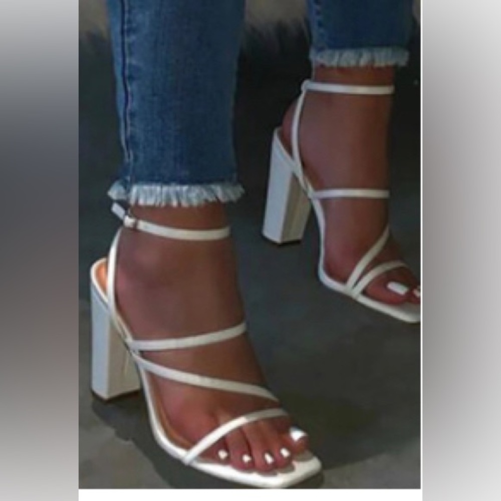 Isadora elva white heeled sandals